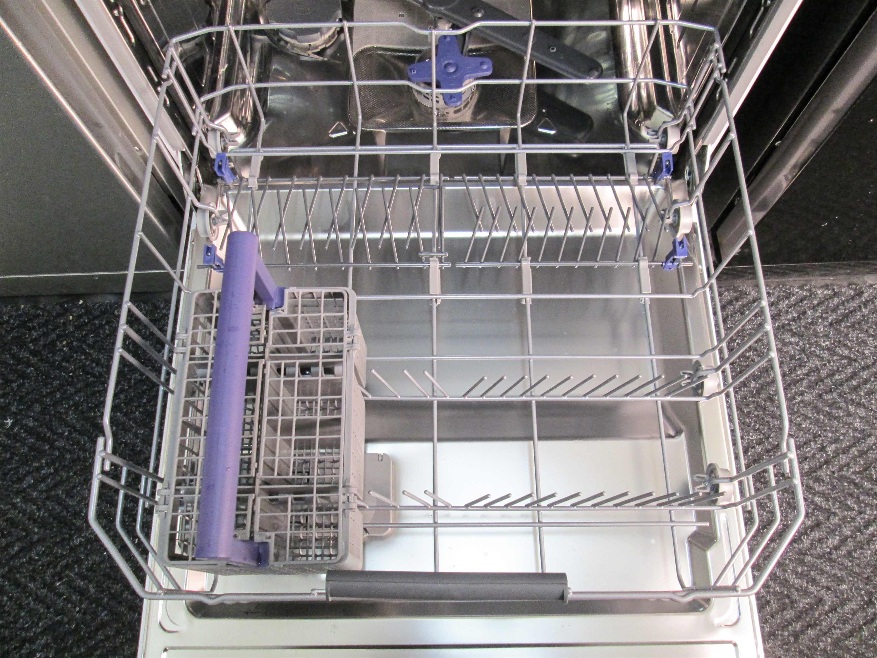 BEKO DFN28321W