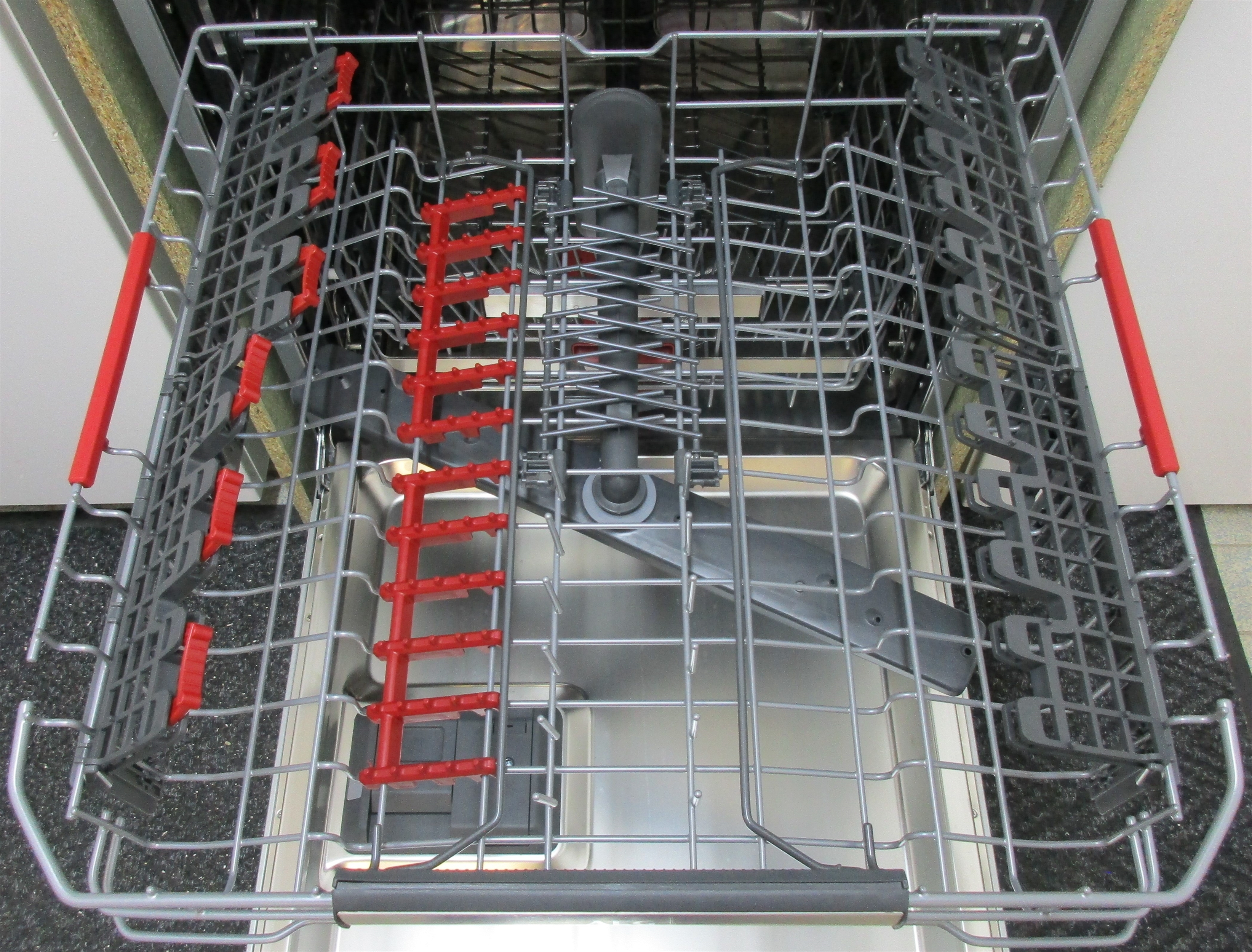 AEG FSE83847P