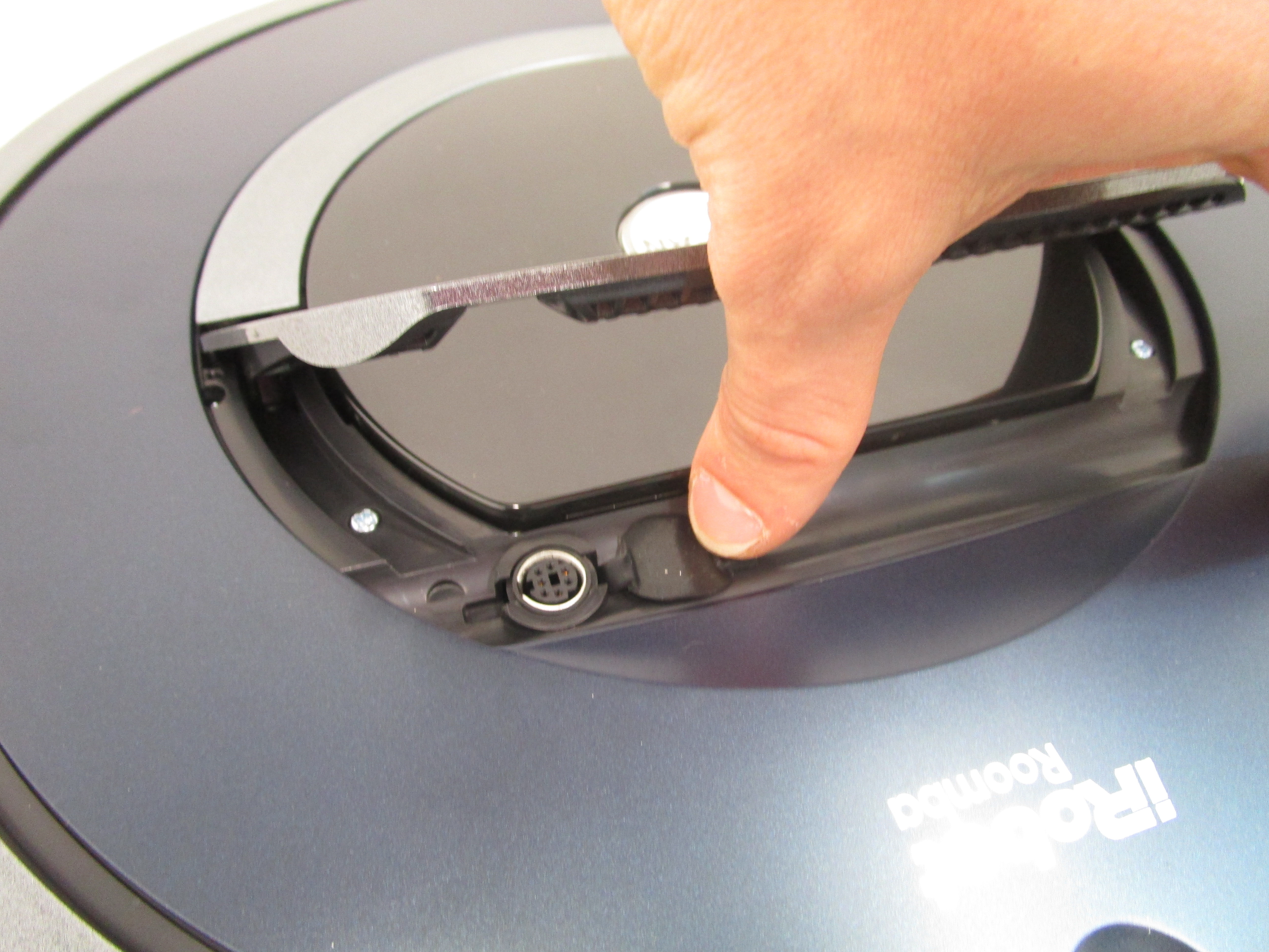 IROBOT ROOMBA 786 P