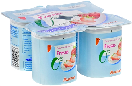 AUCHAN (ALCAMPO) YOGUR DESNATADO CON FRESAS 0% M.G.