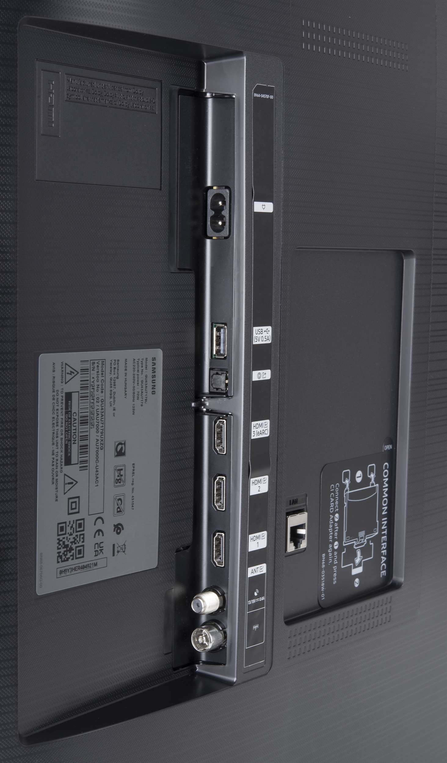 SAMSUNG UE43AU7105