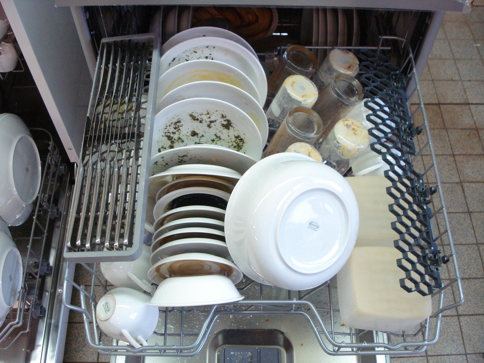 BEKO DFN16410X