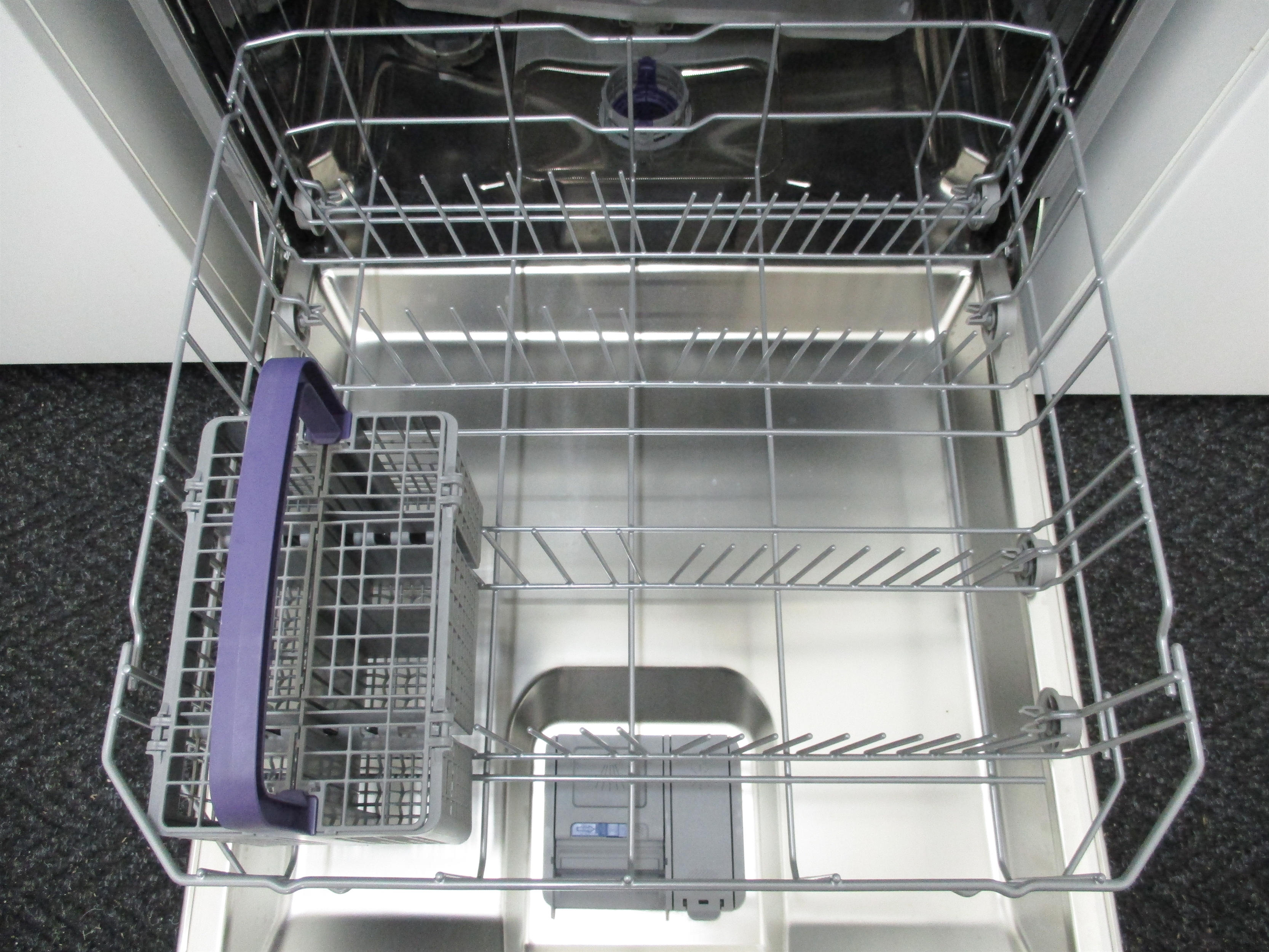 BEKO DFN16410X