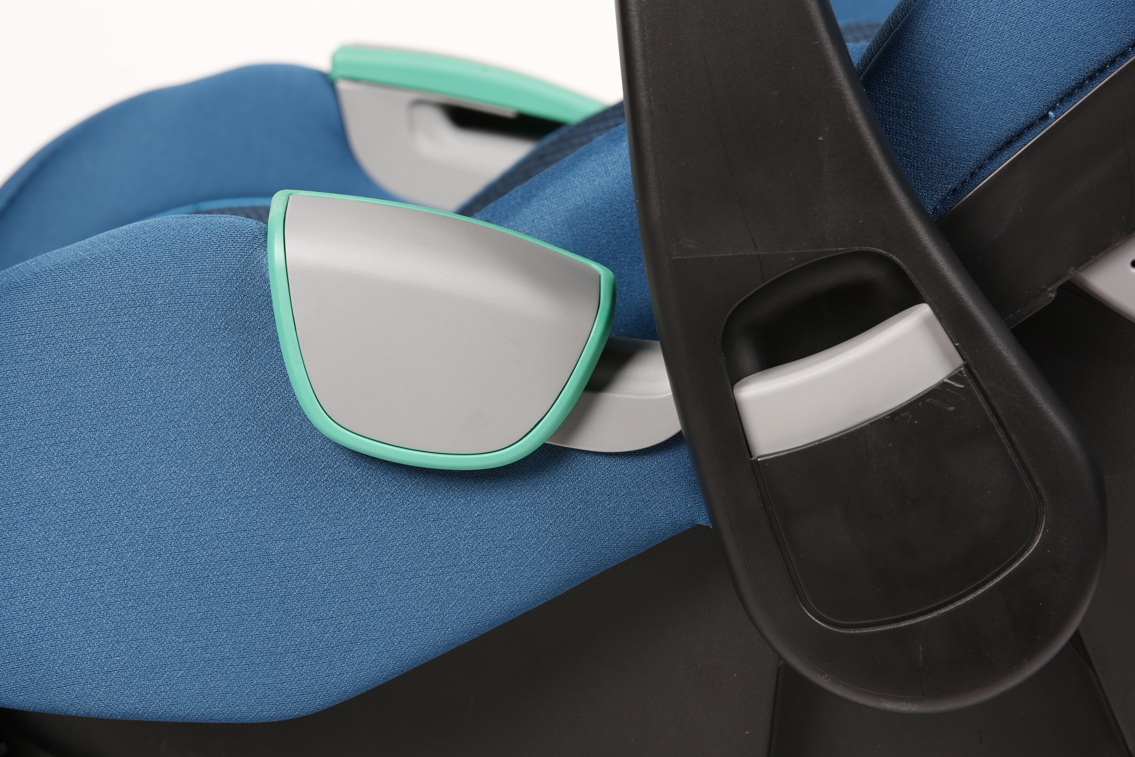 RECARO AVAN + AVAN/KIO BASE