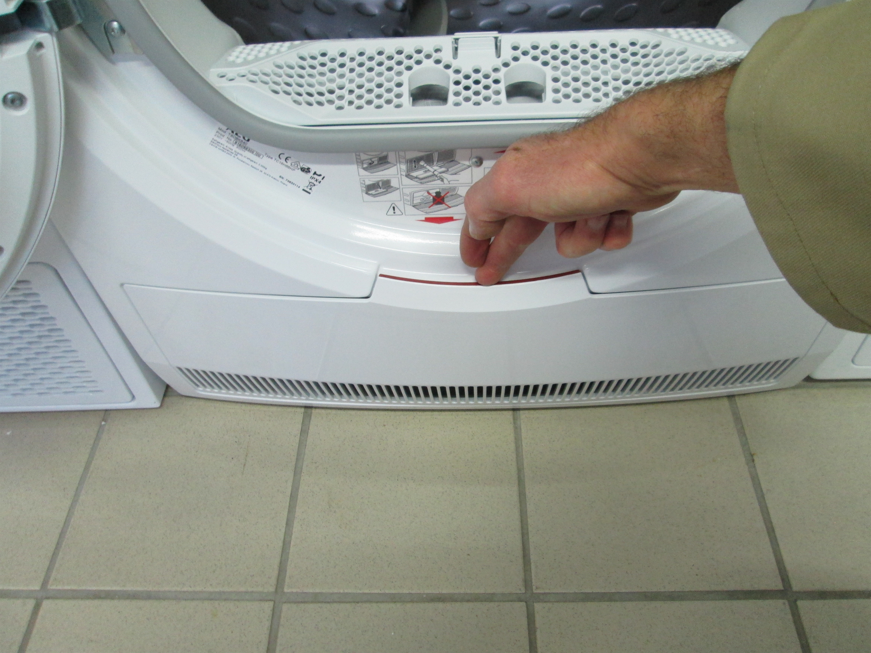 AEG T8DBK840