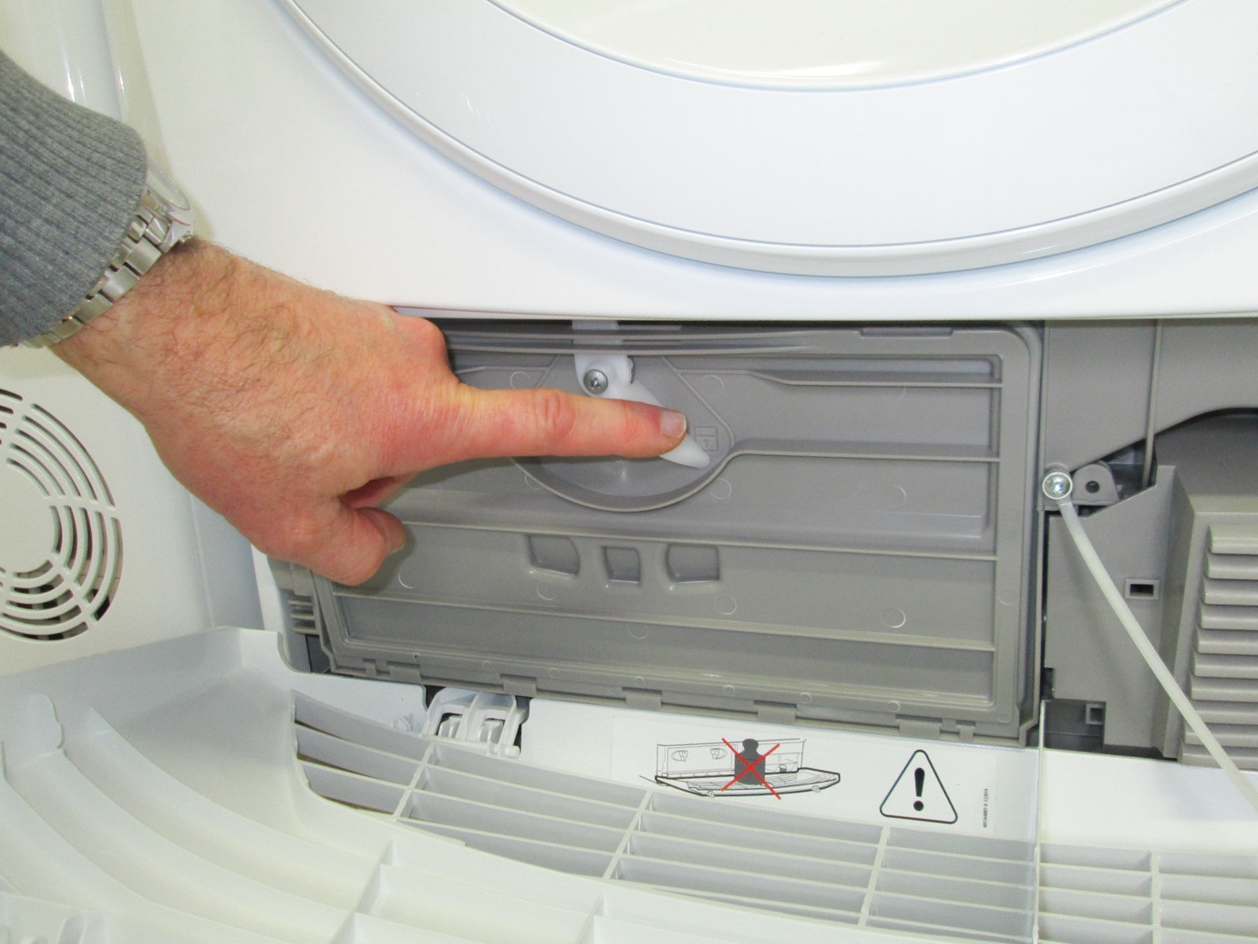 ZANUSSI ZDH8373W